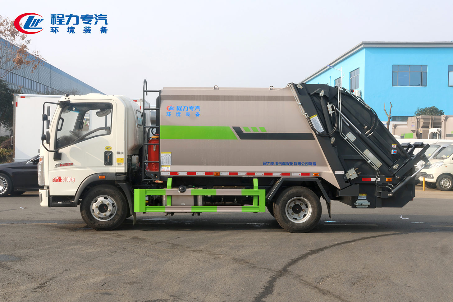 重汽豪沃壓縮垃圾車