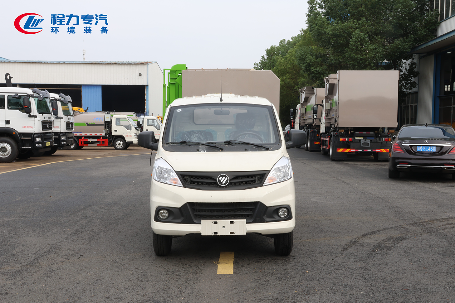 福田祥菱V1自裝卸式垃圾車(chē)